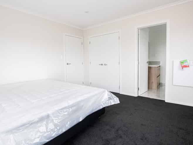 2D/7 Nevada Road, Silverdale