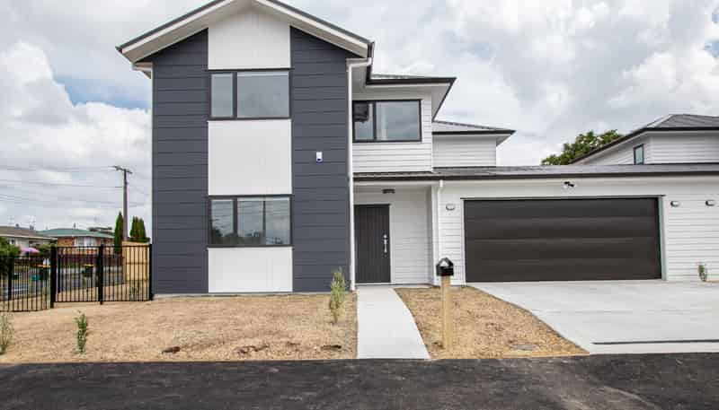 2D/7 Nevada Road, Silverdale
