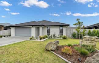 3 Olney Court, One Tree Point