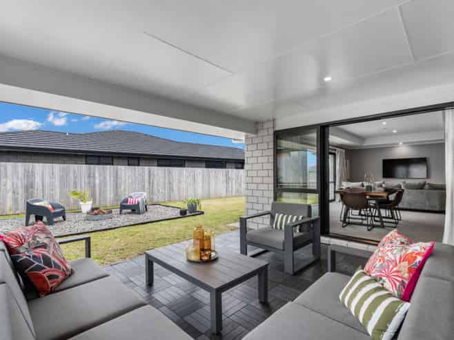3 Olney Court, One Tree Point