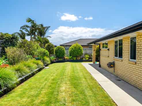 30 Key West Drive, One Tree Point