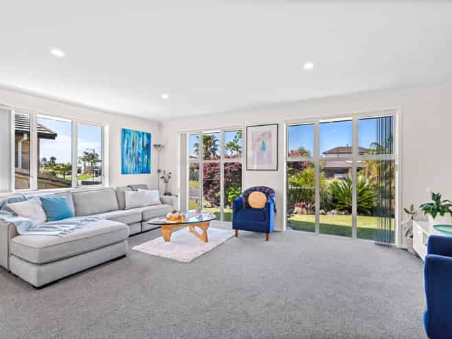 30 Key West Drive, One Tree Point