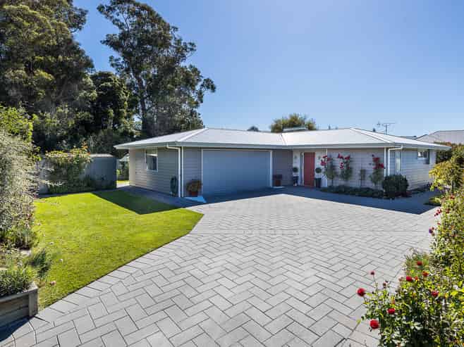 17 Awa Toru Drive, Fairfield