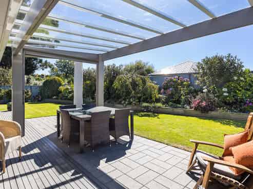 17 Awa Toru Drive, Fairfield