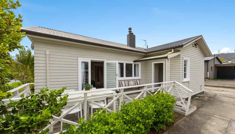 35 Oxford  Street, Richmond