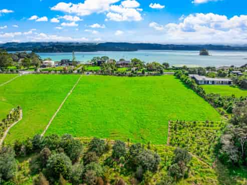 106 Ridge Road, Mahurangi East