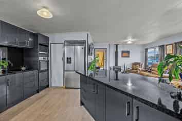 360 Rosamond Terrace, Kawhia
