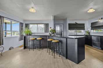 360 Rosamond Terrace, Kawhia