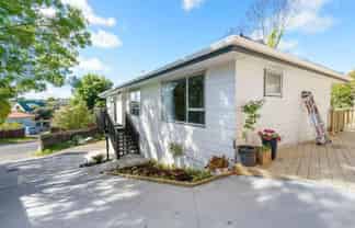 30 Bellringer Road, Massey