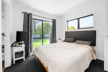 2/10 Keitha Place, Glenview