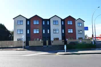 4e/410 Tristram Street , Whitiora