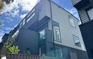11/27 Hastings Road, Mairangi Bay