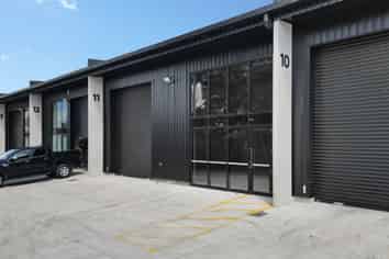 Last Chance  – Auction Day Awaits