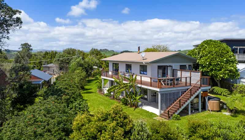60 Upper Wainui Road, Raglan