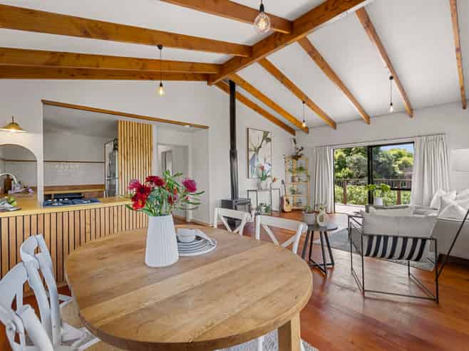 60 Upper Wainui Road, Raglan