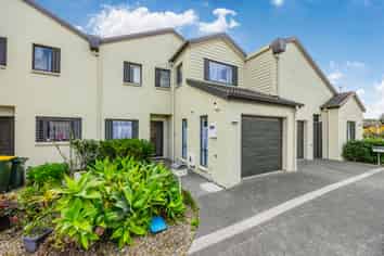 19/18 Alicante Avenue, Hill Park