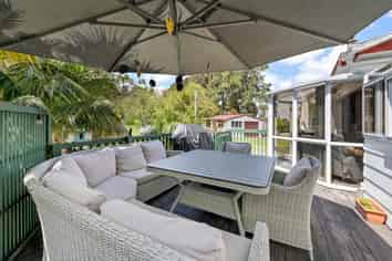 2312 State Highway 16, Helensville