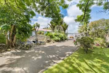 2312 State Highway 16, Helensville