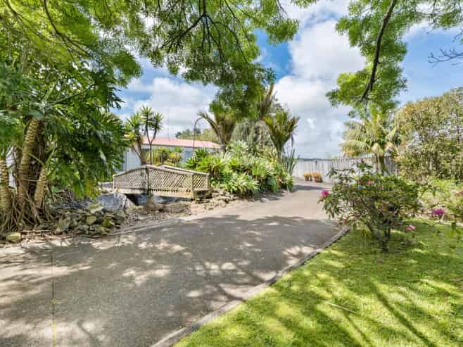 2312 State Highway 16, Helensville