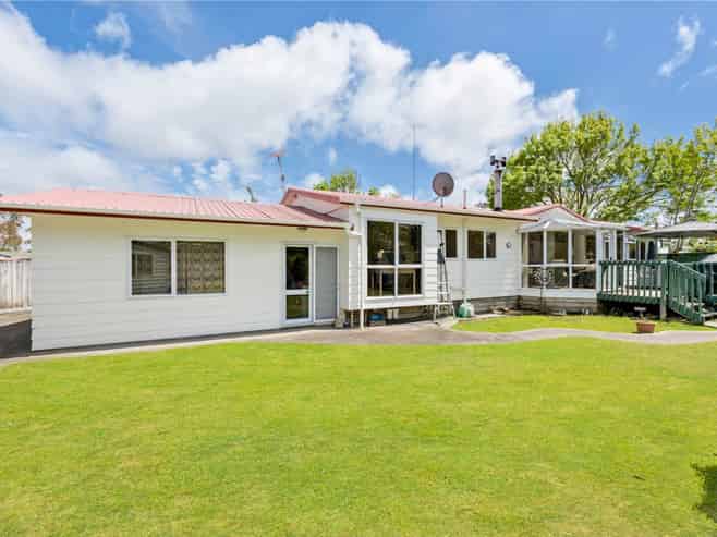 2312 State Highway 16, Helensville