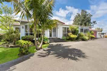 2312 State Highway 16, Helensville
