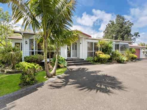 2312 State Highway 16, Helensville