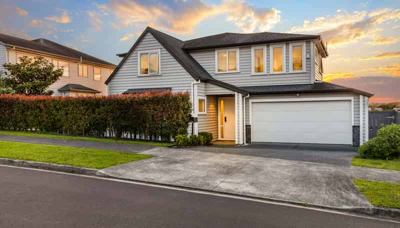 8 Wisteria Lane, Millwater