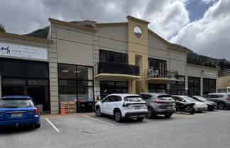 Ground Floor Unit with Carparks