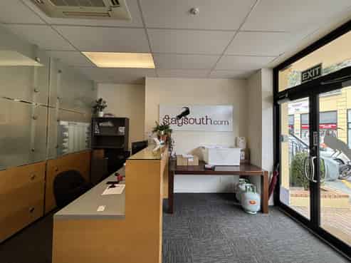 Ground Floor Unit with Carparks