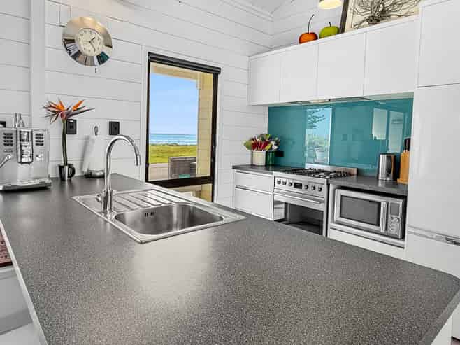 174 Ocean Road, Ohope