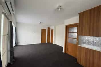 8A Sandleigh Road, Hamilton Lake