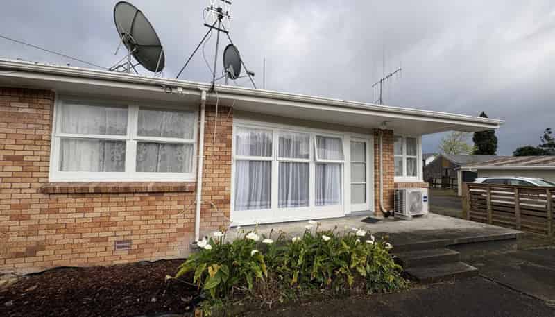 8A Sandleigh Road, Hamilton Lake