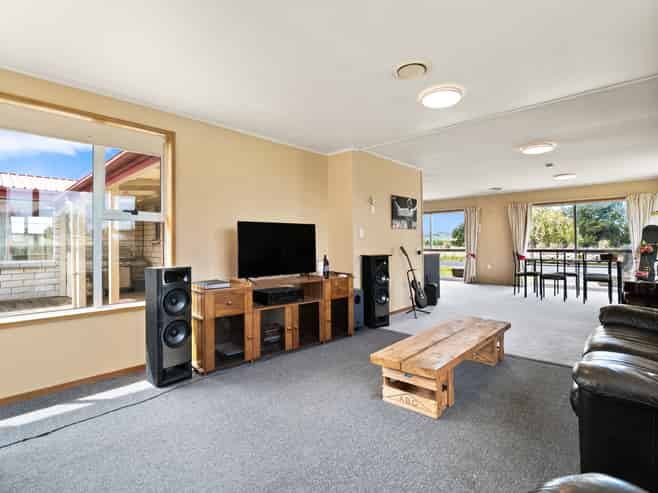 51 Tawe Street, Middlemarch