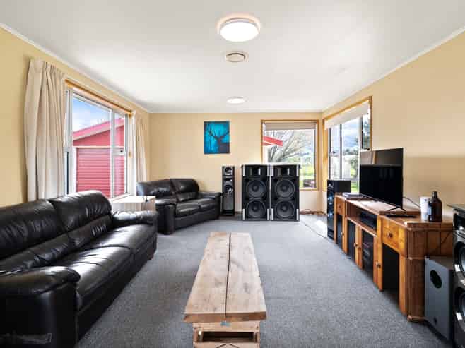 51 Tawe Street, Middlemarch