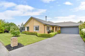 4 Riegler Place, Belfast