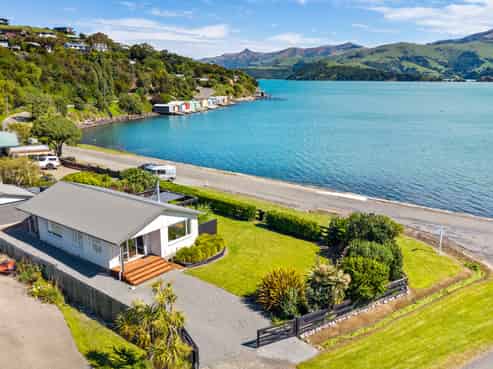 2 Haywards Lane, Duvauchelle