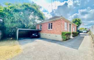 1/198 Church Street, Onehunga