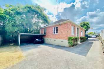 1/198 Church Street, Onehunga