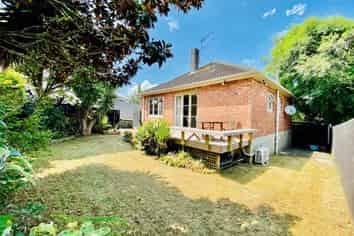 1/198 Church Street, Onehunga