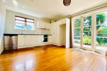 1/198 Church Street, Onehunga