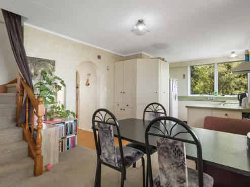 10 Adams Road, Thornton Bay