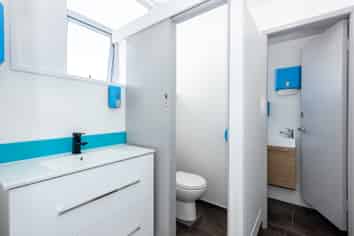  Executive Room / 124 Bright Street, Gisborne