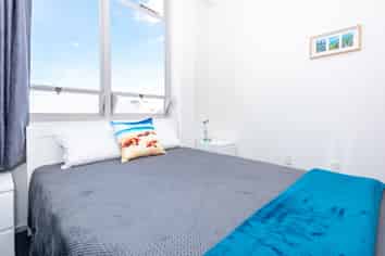  Executive Room / 124 Bright Street, Gisborne