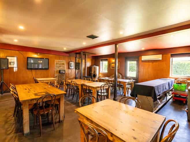 Luggate Hotel - A Central Otago Icon
