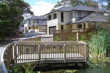 9 The Avenue, Albany