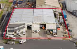 1,267Sqm Warehouse & Office Available December