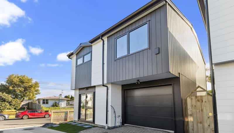 2/23 Stonex Road, Papatoetoe