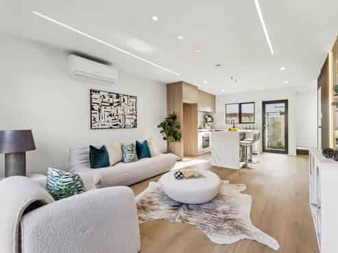 2/23 Stonex Road, Papatoetoe