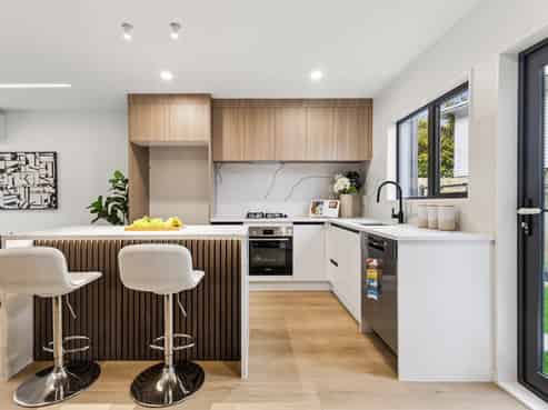 2/23 Stonex Road, Papatoetoe