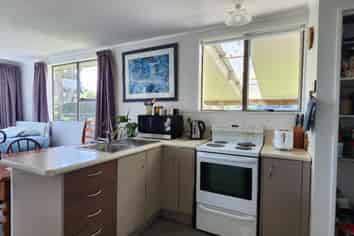 71B McFarlane Street, Oakura